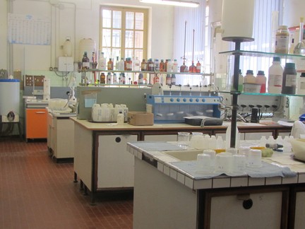 Laboratorio chimico: Sala analisi - sita al piano terra